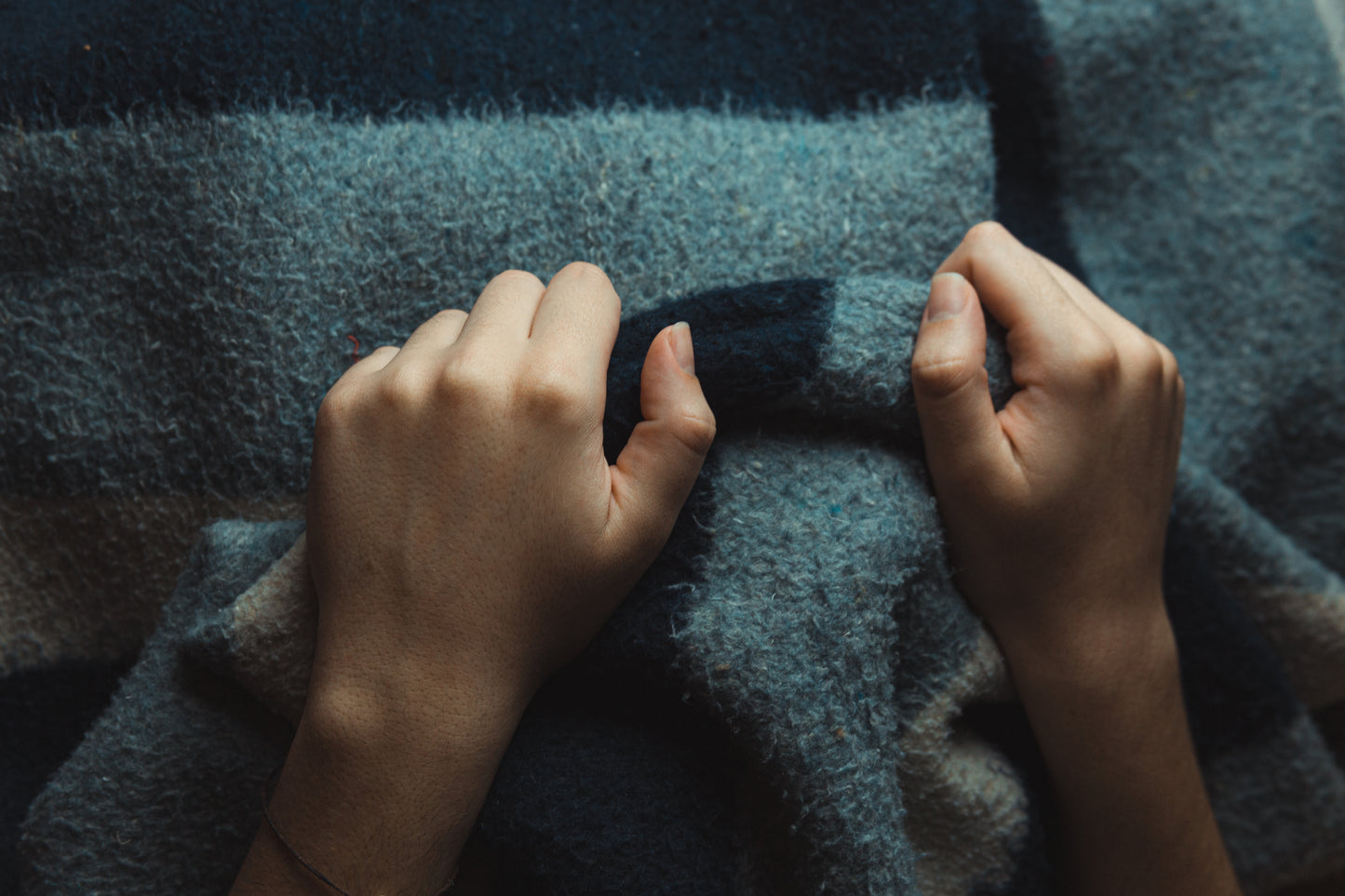WOOLVERA Premium Wool Throw Blanket